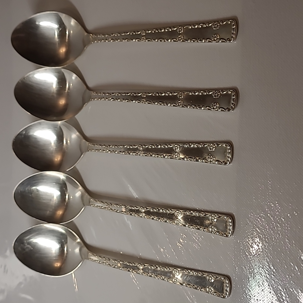 Vintage USSR silver plate soup spoons 7 1/4" beautiful  & great conditio…
